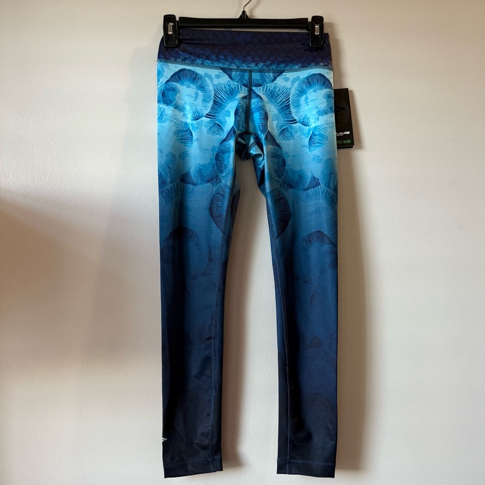 Aquaflauge Jellyfish leggings NWT Size XS Aquatic Camouflage